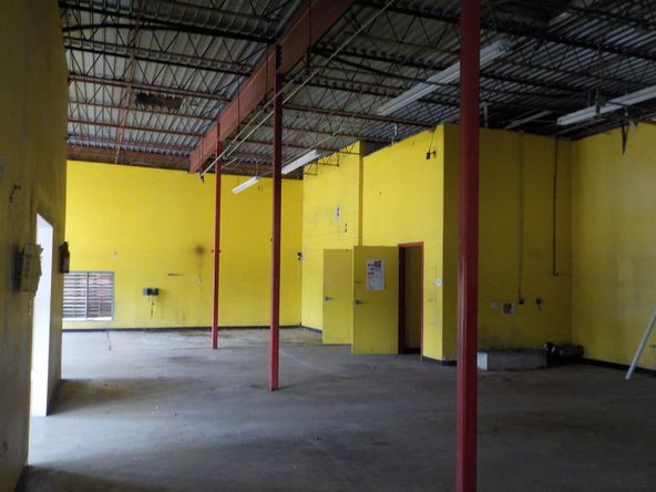 Tejon Plaza: 1601 Alton Gloor , Brownsville, TX 78526
